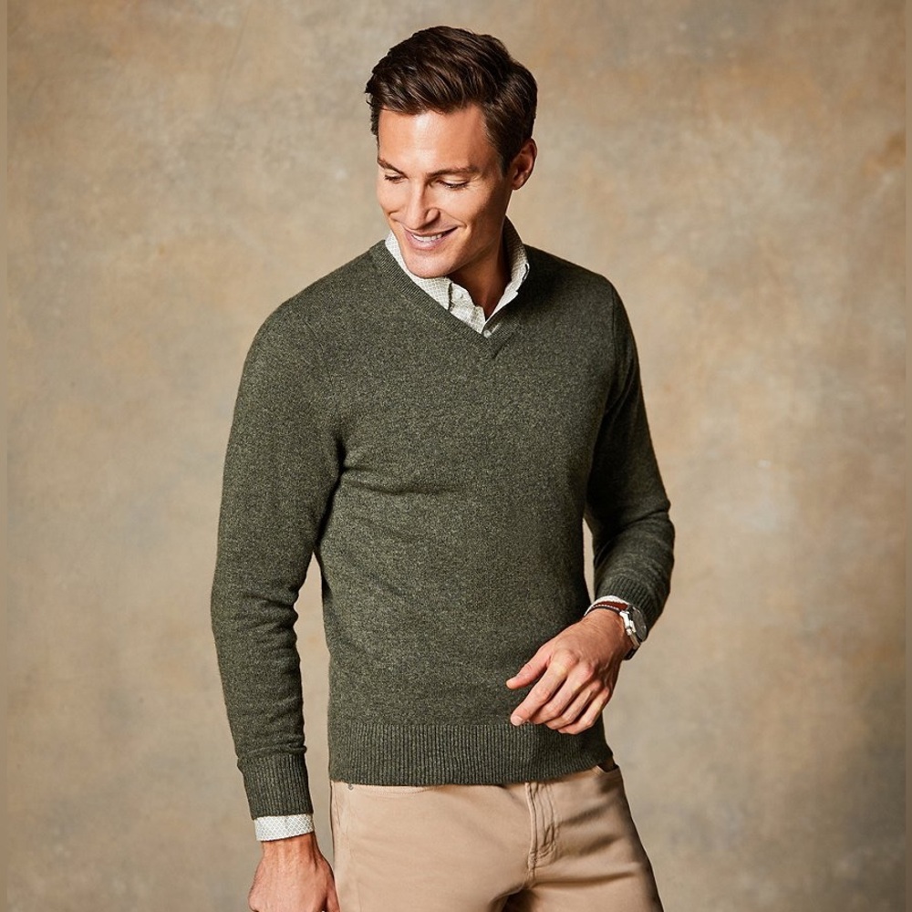 Daniel Cremieux Men's Forest Green V-Neck Sweater